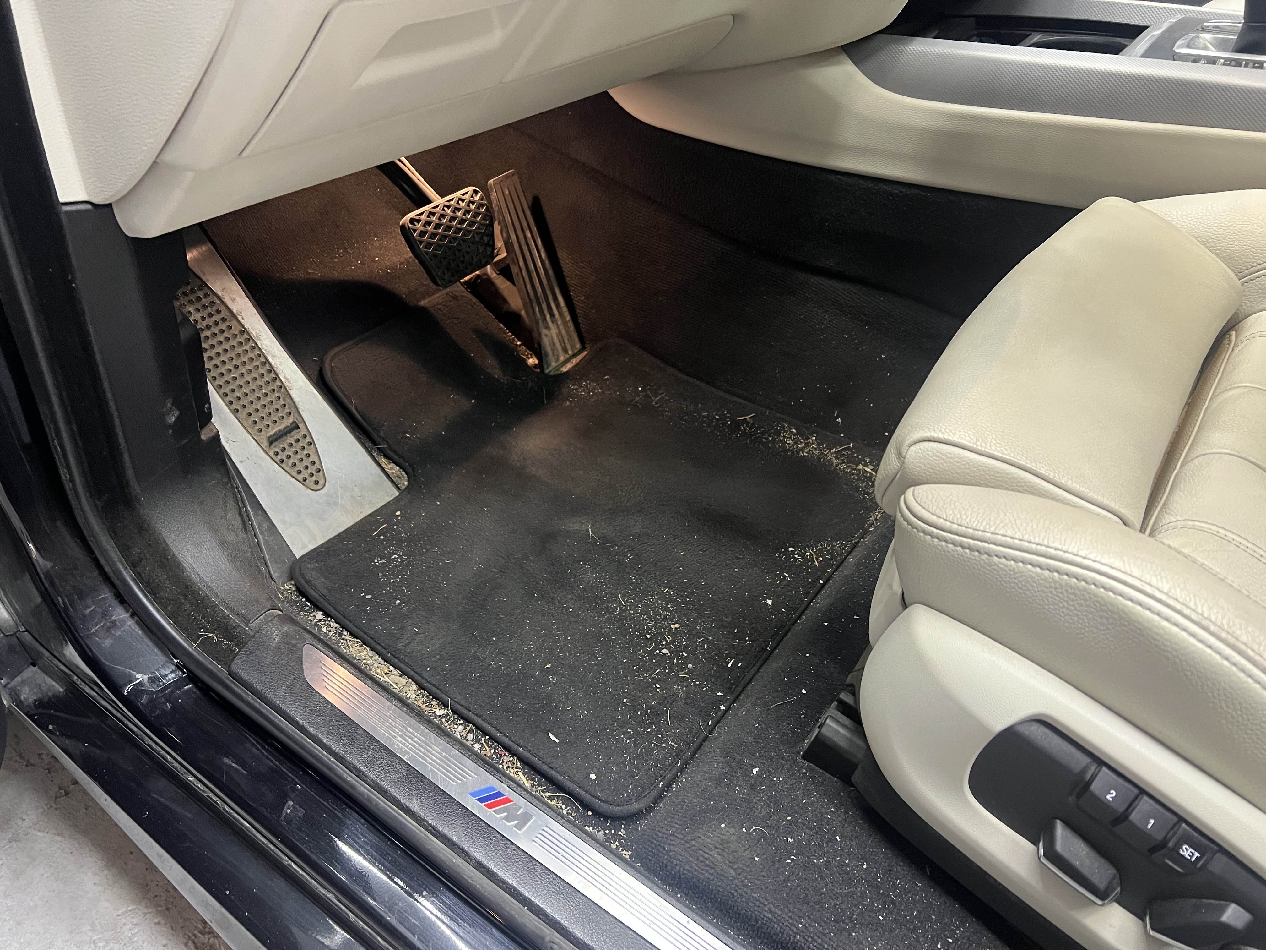 Čištění interiéru před